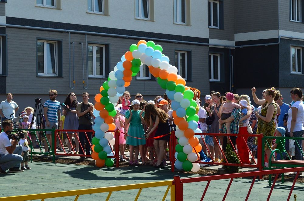 Открытие детской площадки в ЖК Метроград